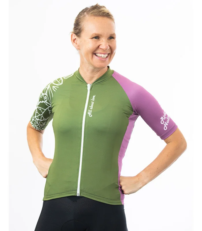 A cycle jersey with a harmonious blend of olive and subtle pink with a leaf motive | Cycling Jersey
