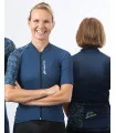 A cycle jersey with a navy body and a subtle leaf motive on the sleeve | Cycling Jersey